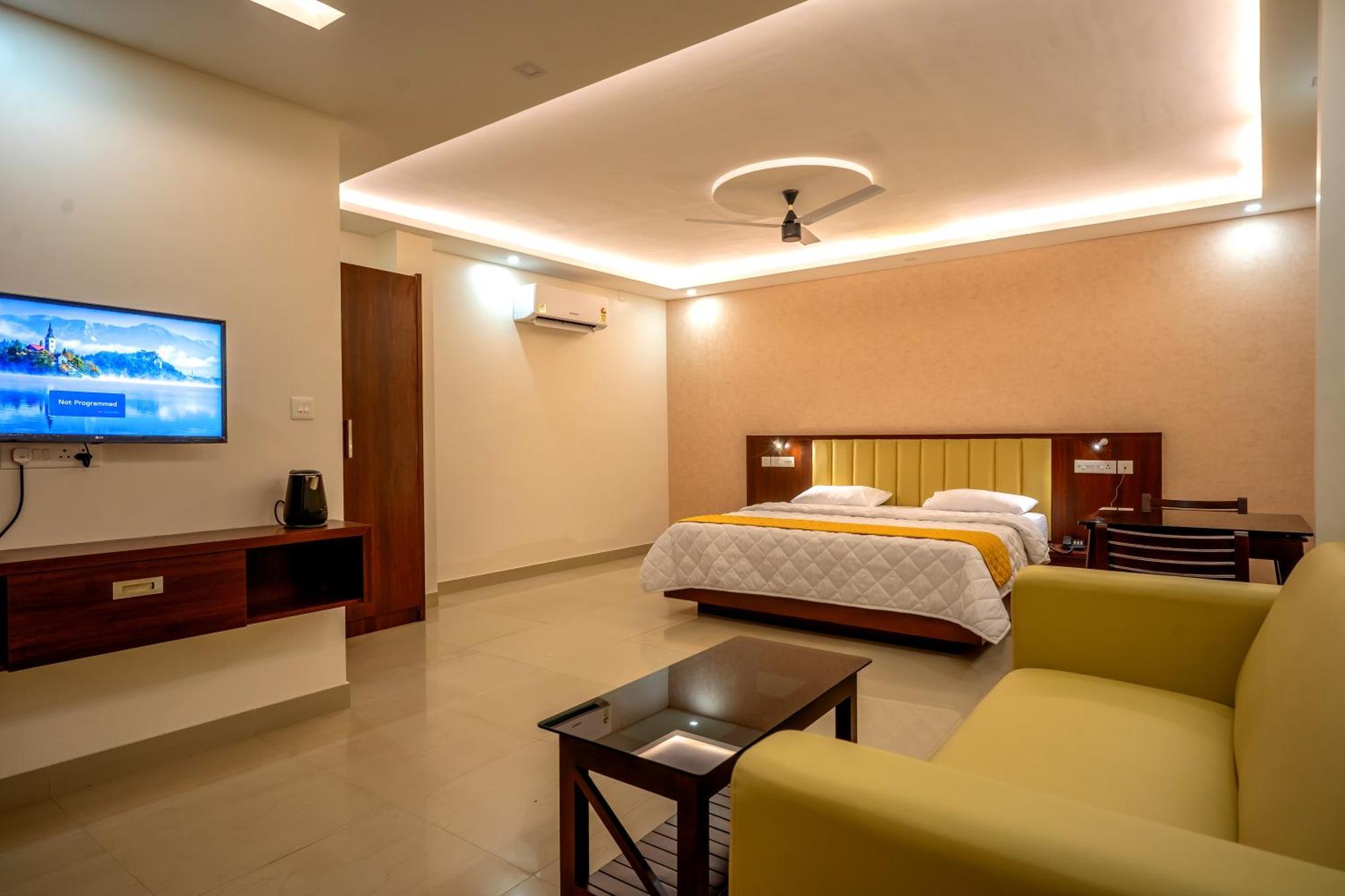 מלון Tirur Metro Residency מראה חיצוני תמונה
